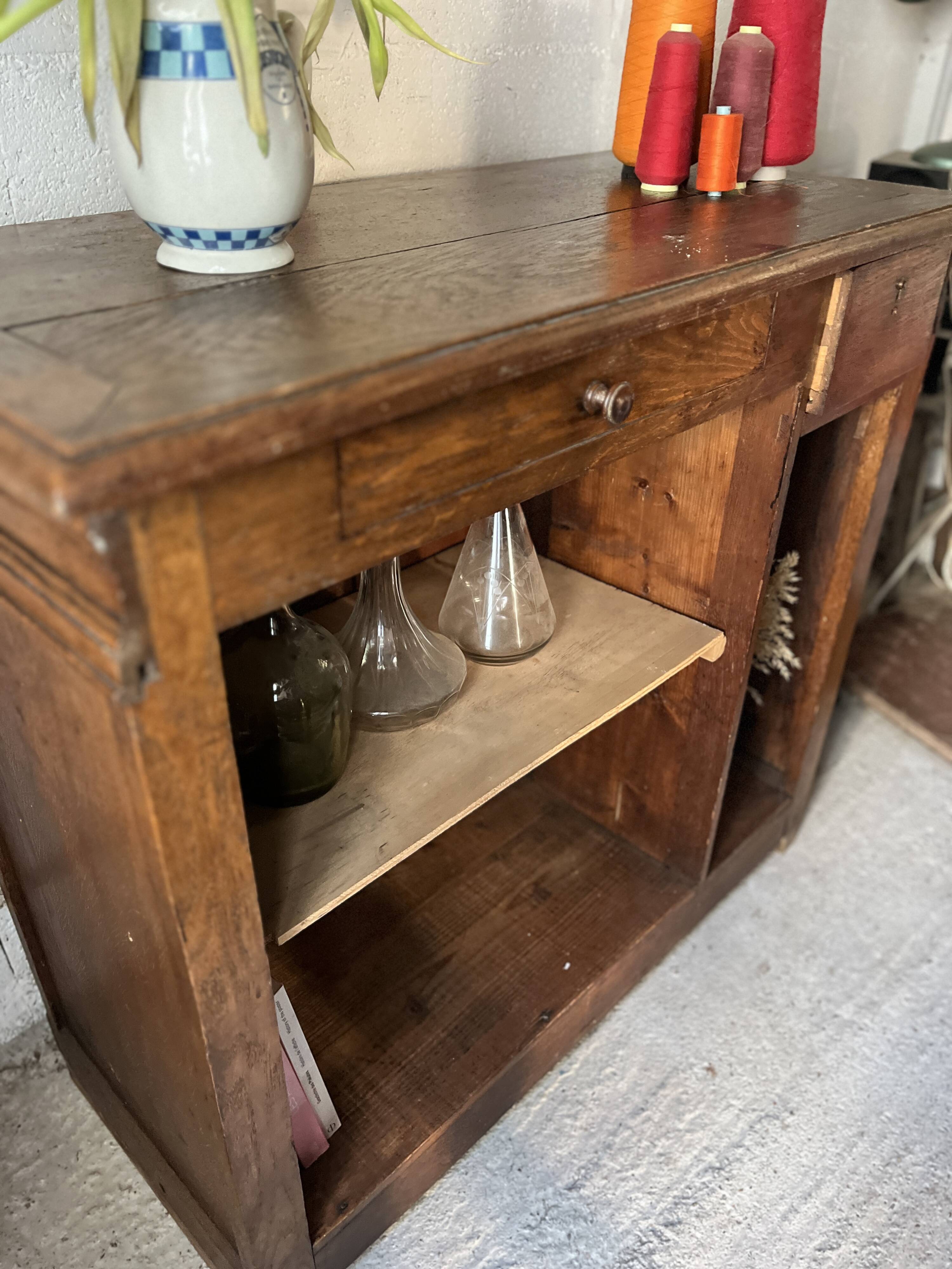 Oak counter