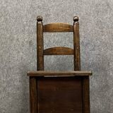 Travail d'art populaire fin XVIIIè: fauteuil d'enfant dissimulant un coffre