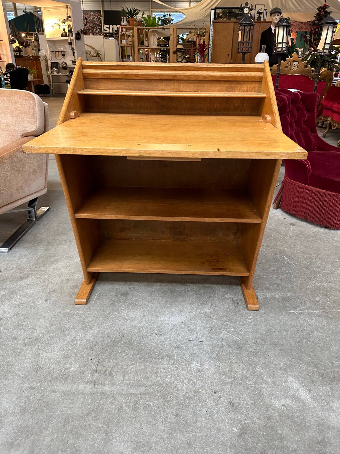 Secrétaire Cor Alons