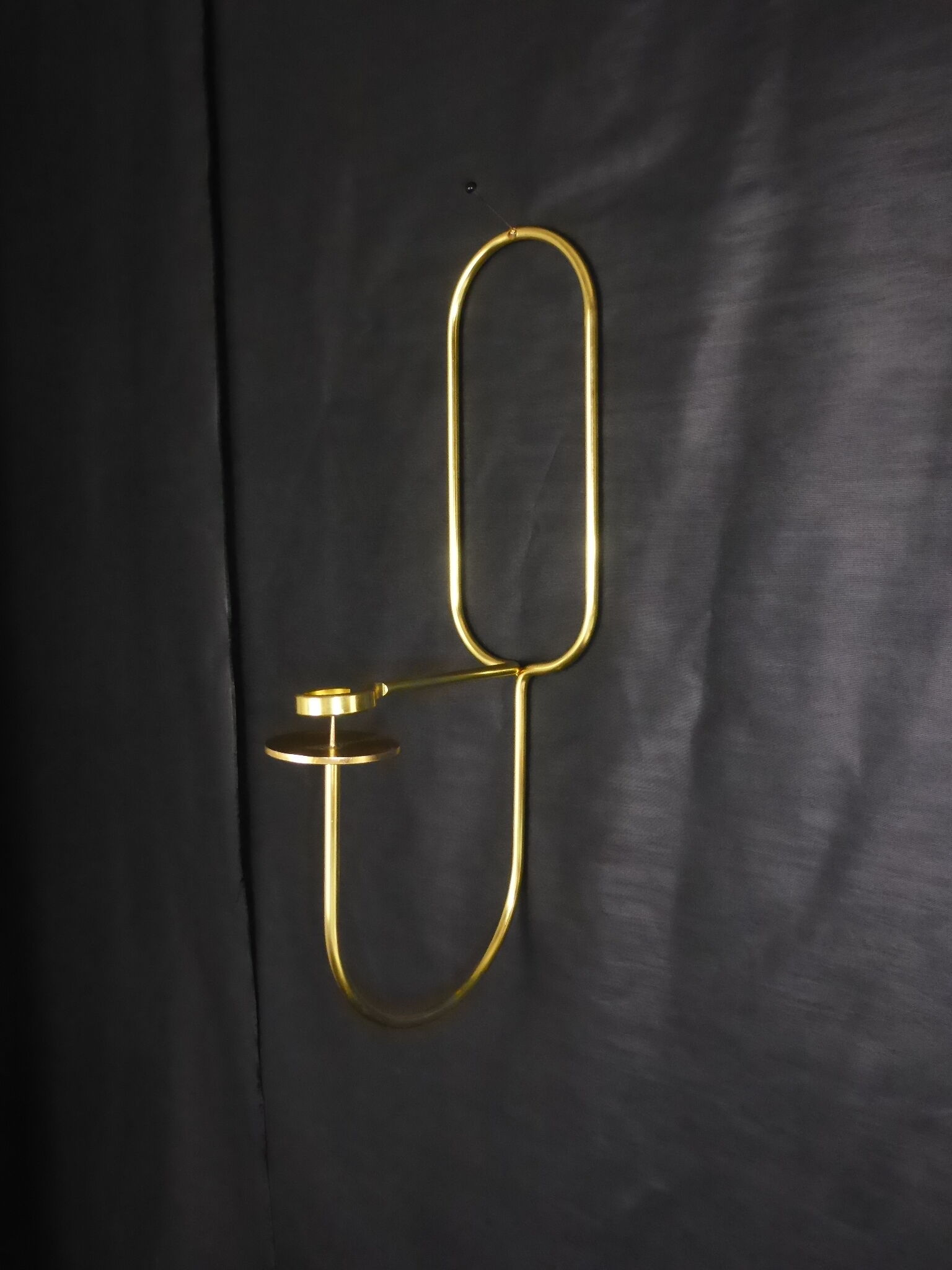 3 candle holders design sleek model, hanging in gold metal