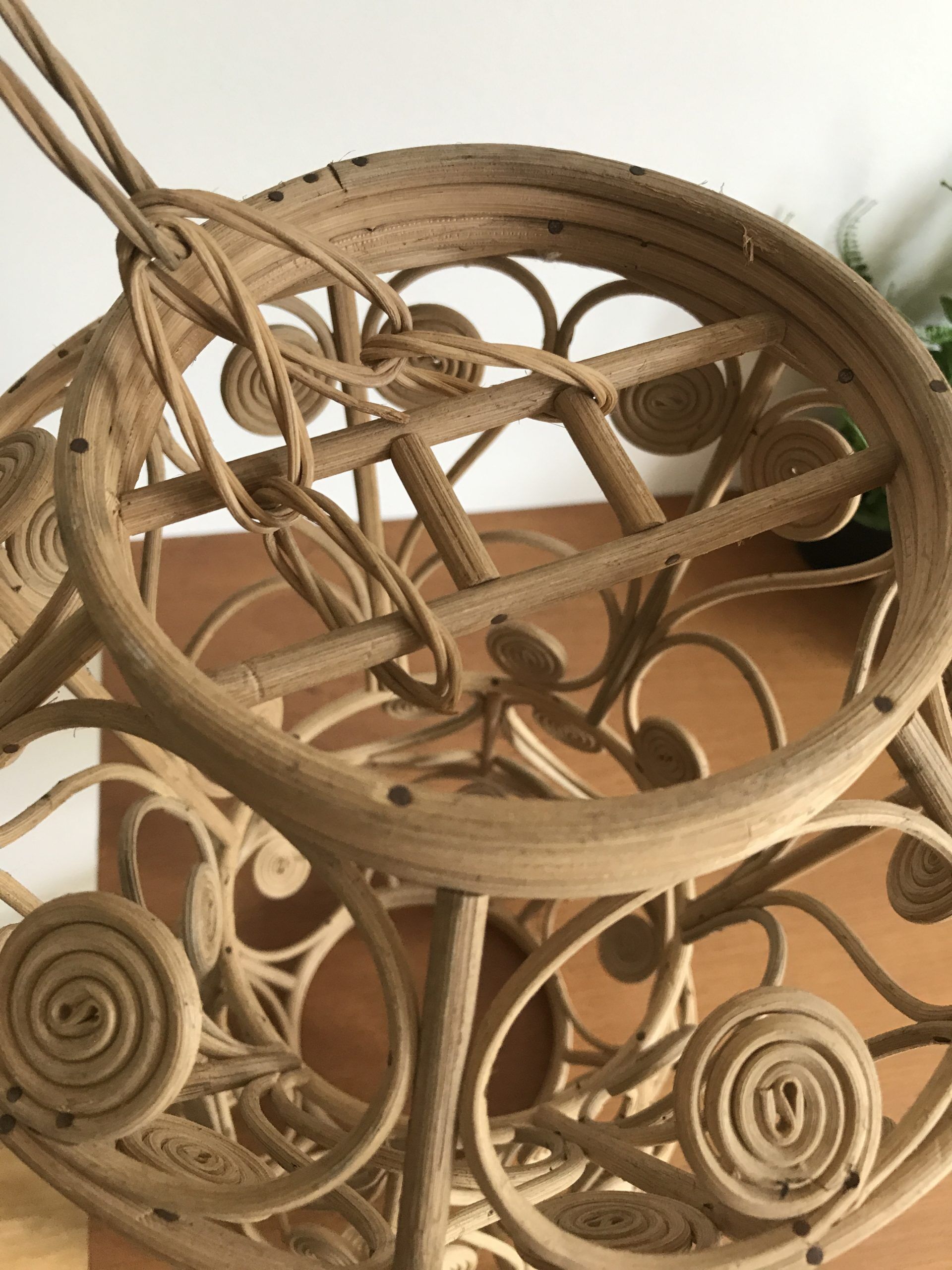 VINTAGE PEACOCK RATTAN SUSPENSION