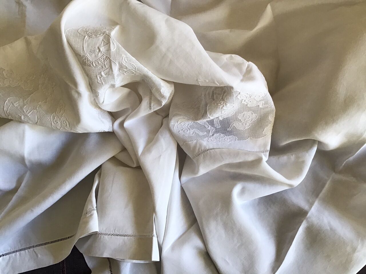 Japanese coat of white linen yarn