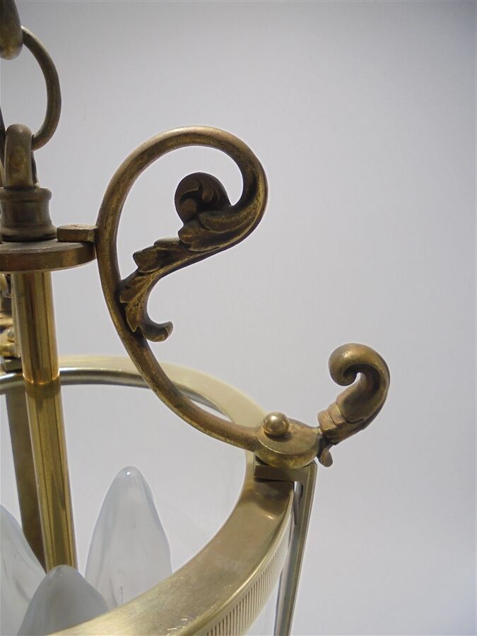 Pair of vestibule suspensions