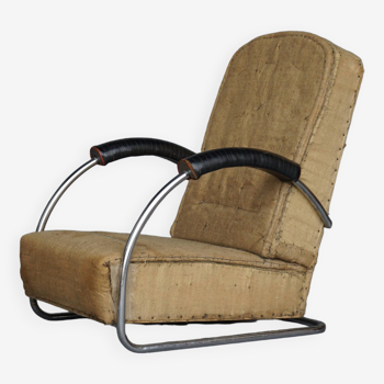 Fauteuil moderniste à assise basse. années 1930