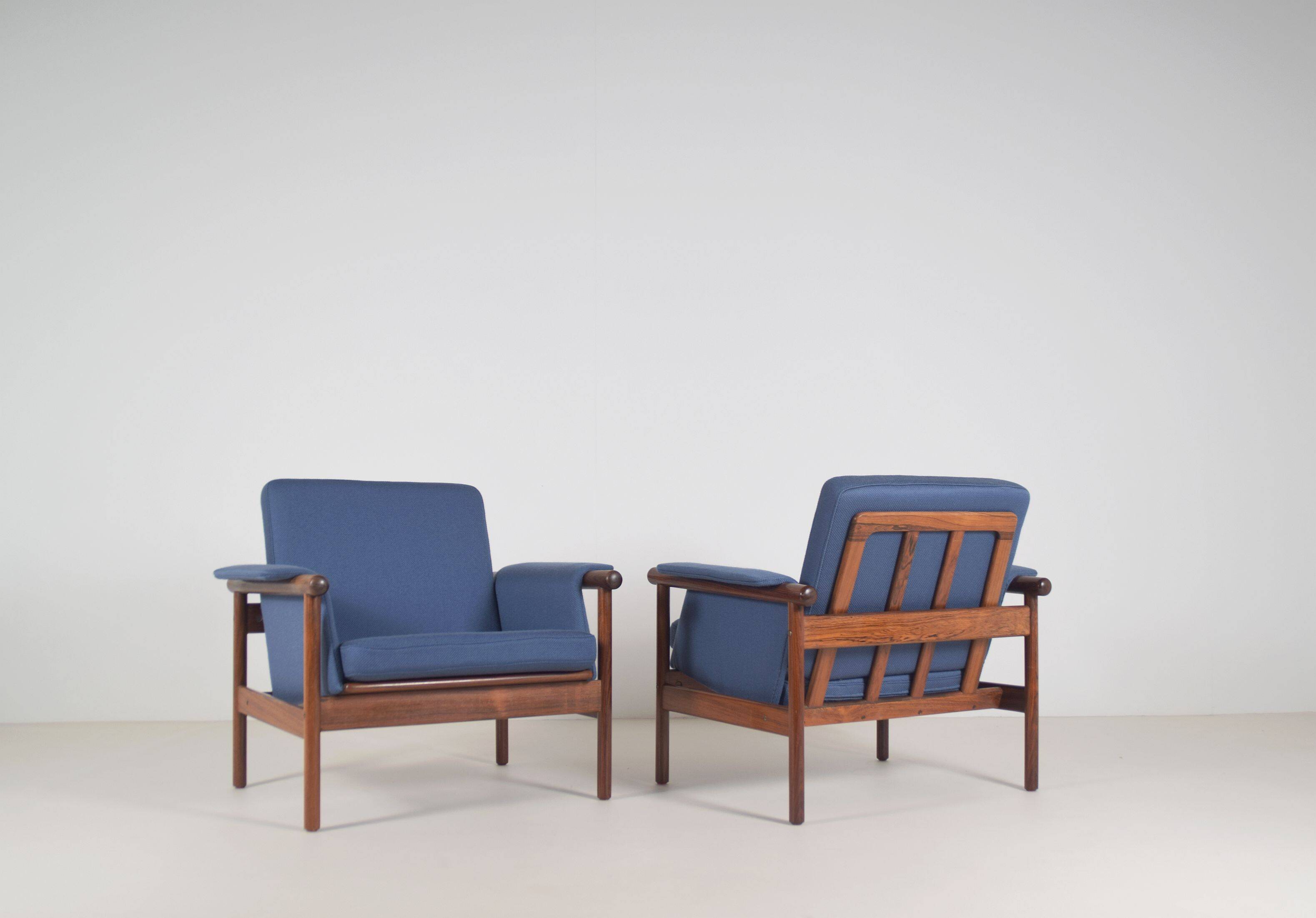 Ensemble rare de chaises Wiki danoises par Illum Wikkelso pour Koefoeds Mobelfabrik.