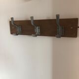 Patère with 50/60s tin hooks on medium matte oak