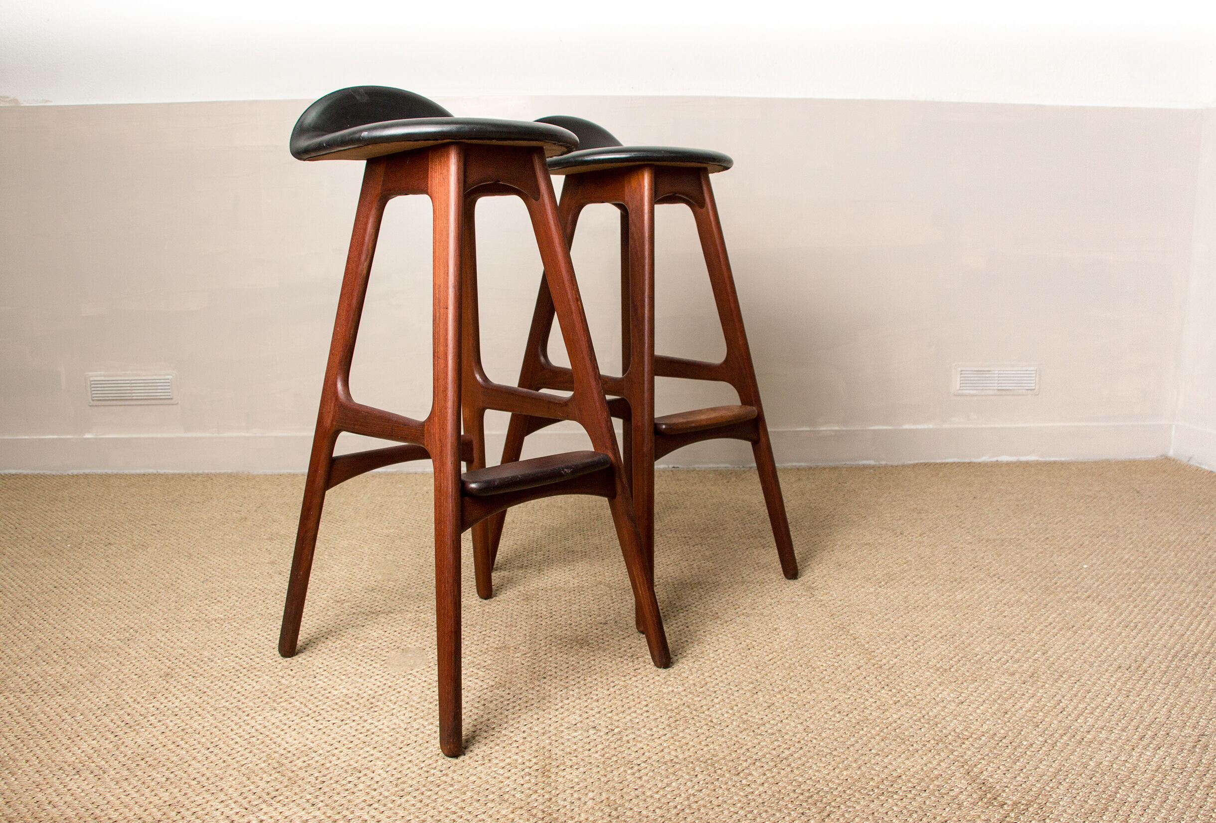 Pair of danish high stools in teak and black skaï model od61 by erik buch for oddense .