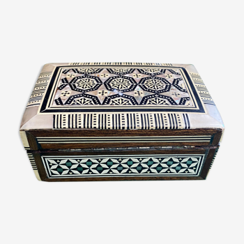 Wooden and mother-of-pearl box