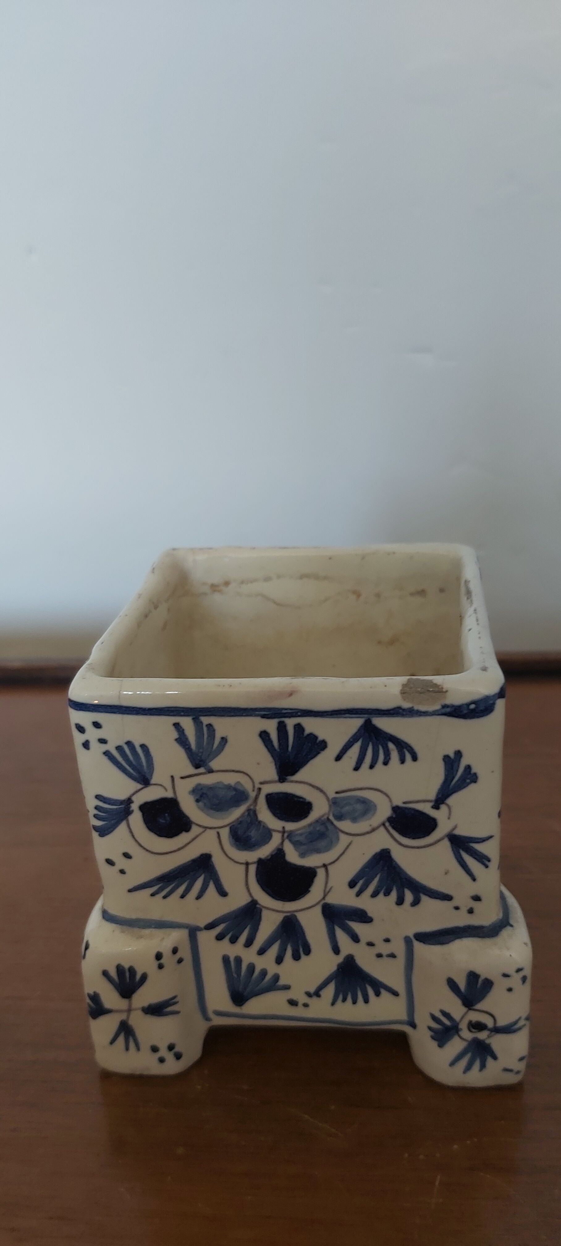 Delft earthenware plant pot circa 1900