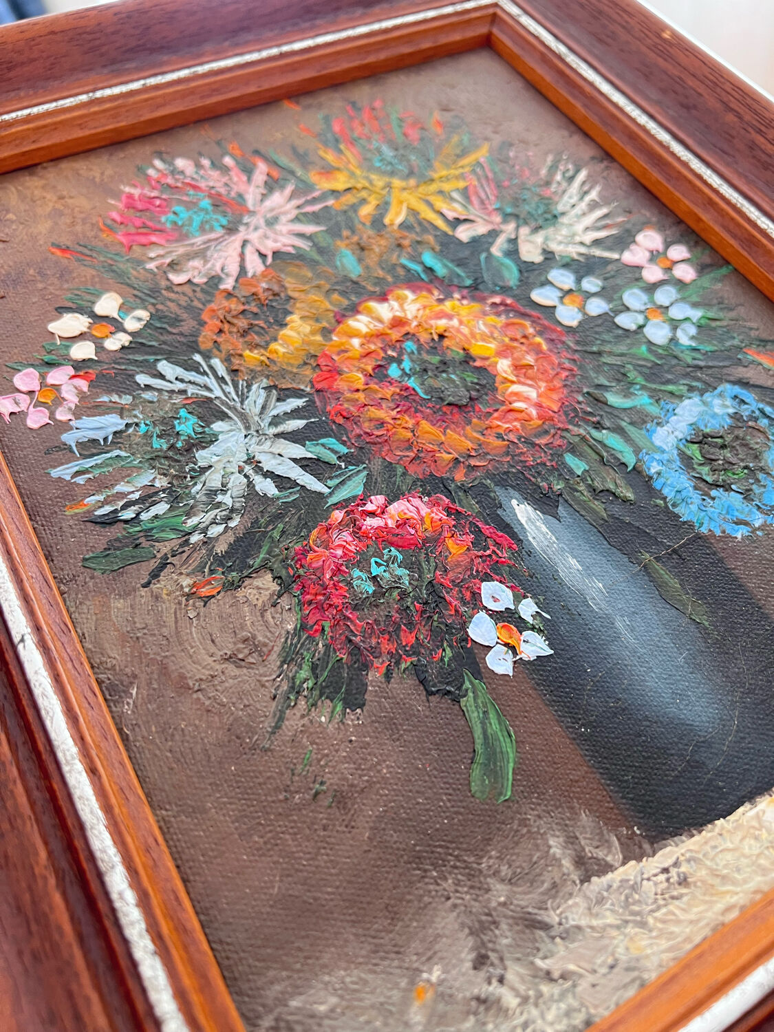 Oil on canvas framed - bouquet