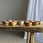 11 tasses à café vintage en grès mat brut