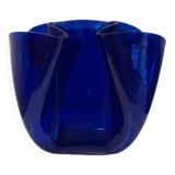 Vase bleu modèle "mouchoir" vintage
