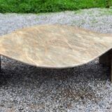 Table basse design des années 70 en marbre