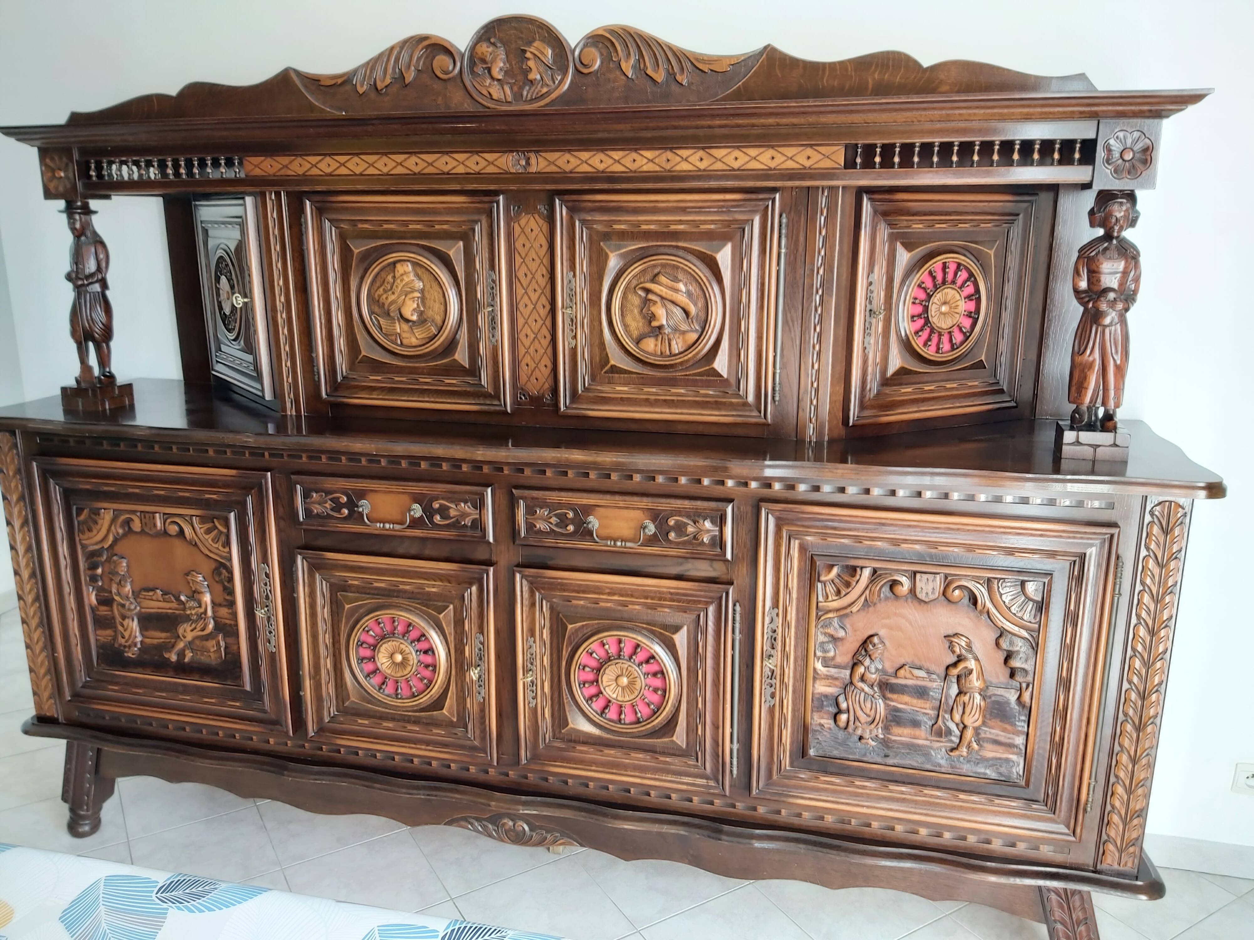 Buffet with a pediment, 2 bodies