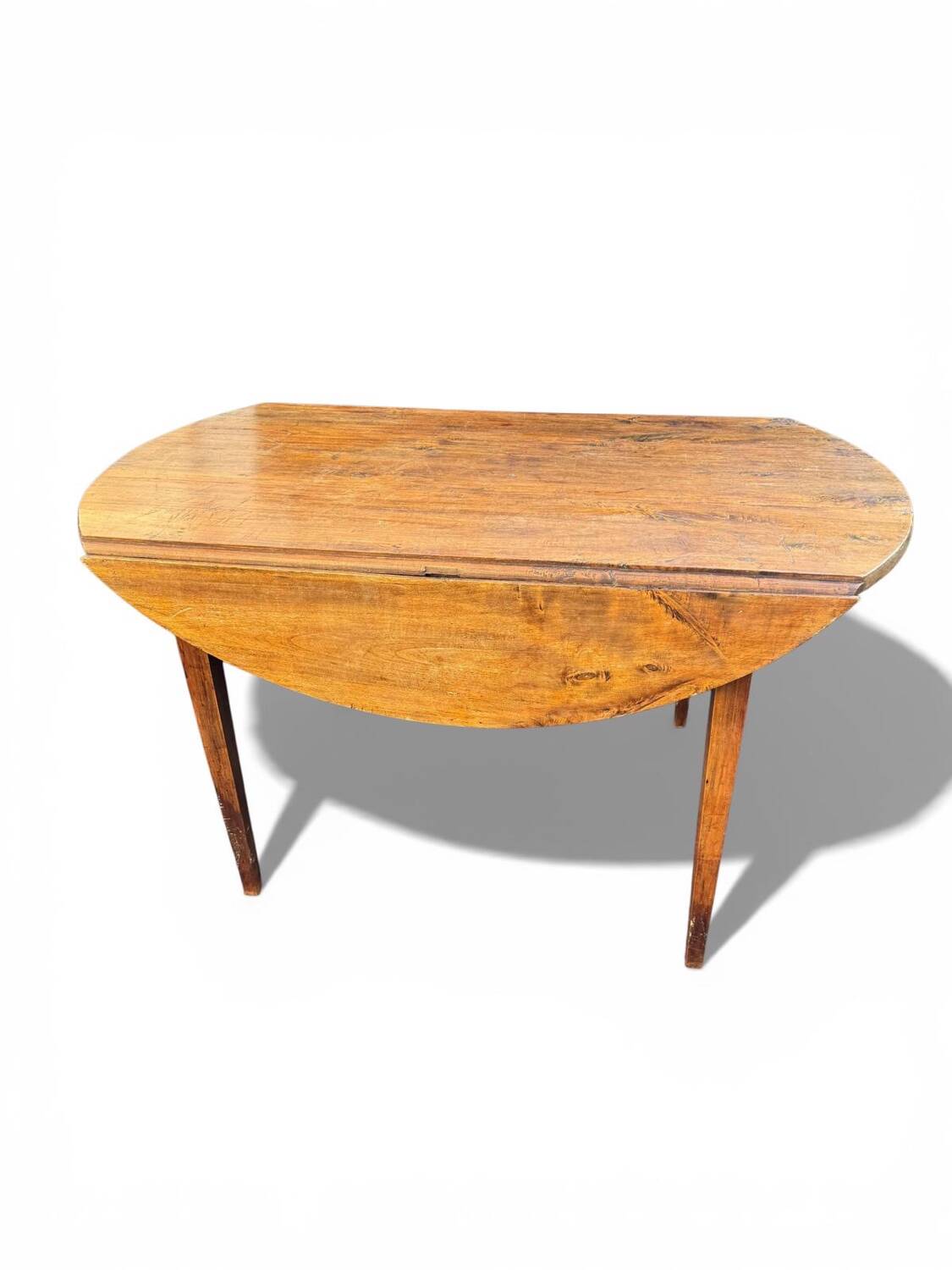 Table à volant – XIXe siècle Noyer / Travail régional
