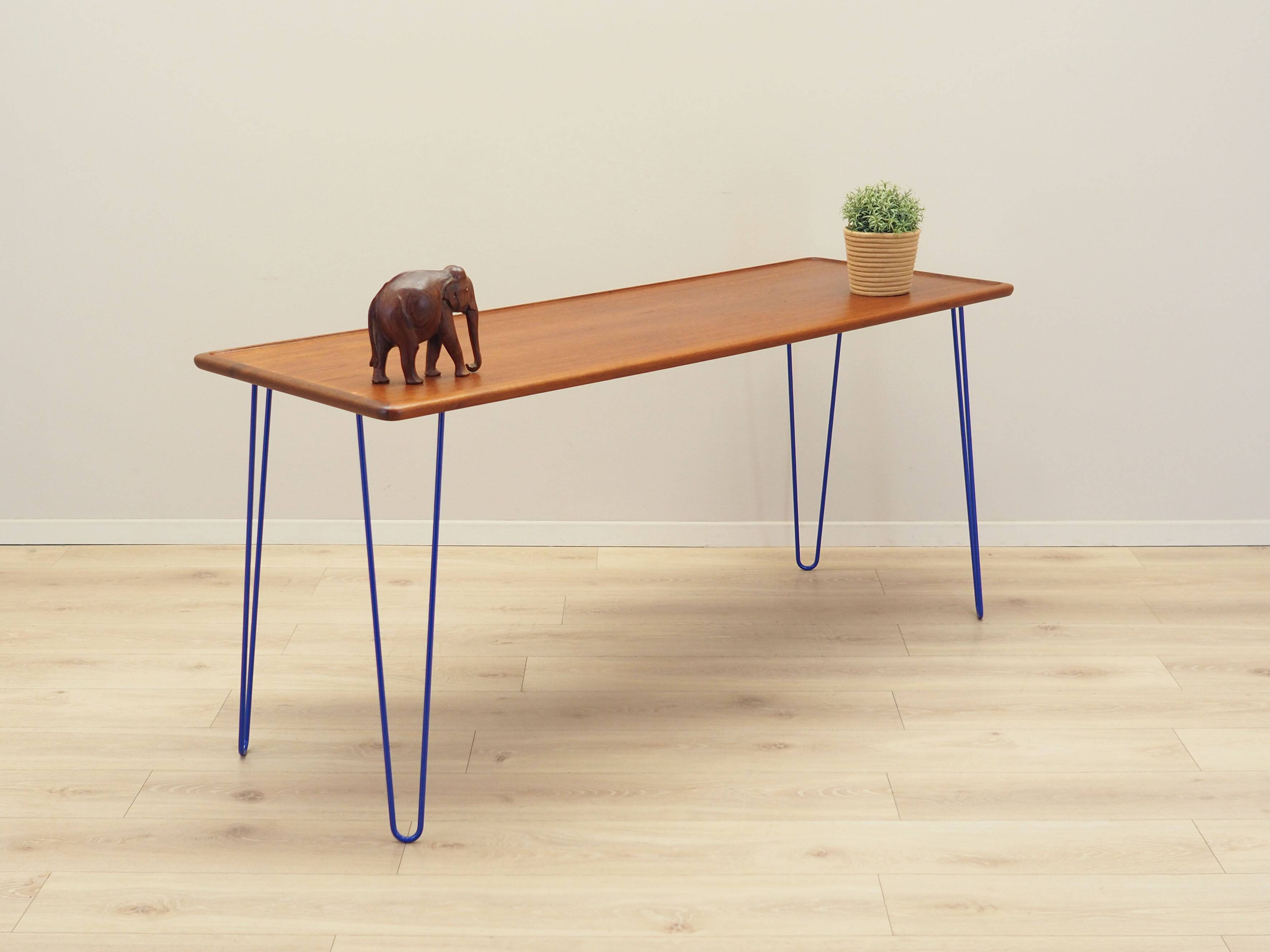 Danish teak desk, 1970s