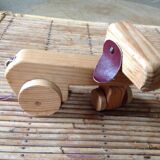 Chien en bois