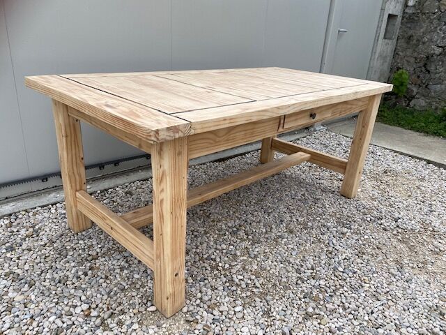 Stripped farm table