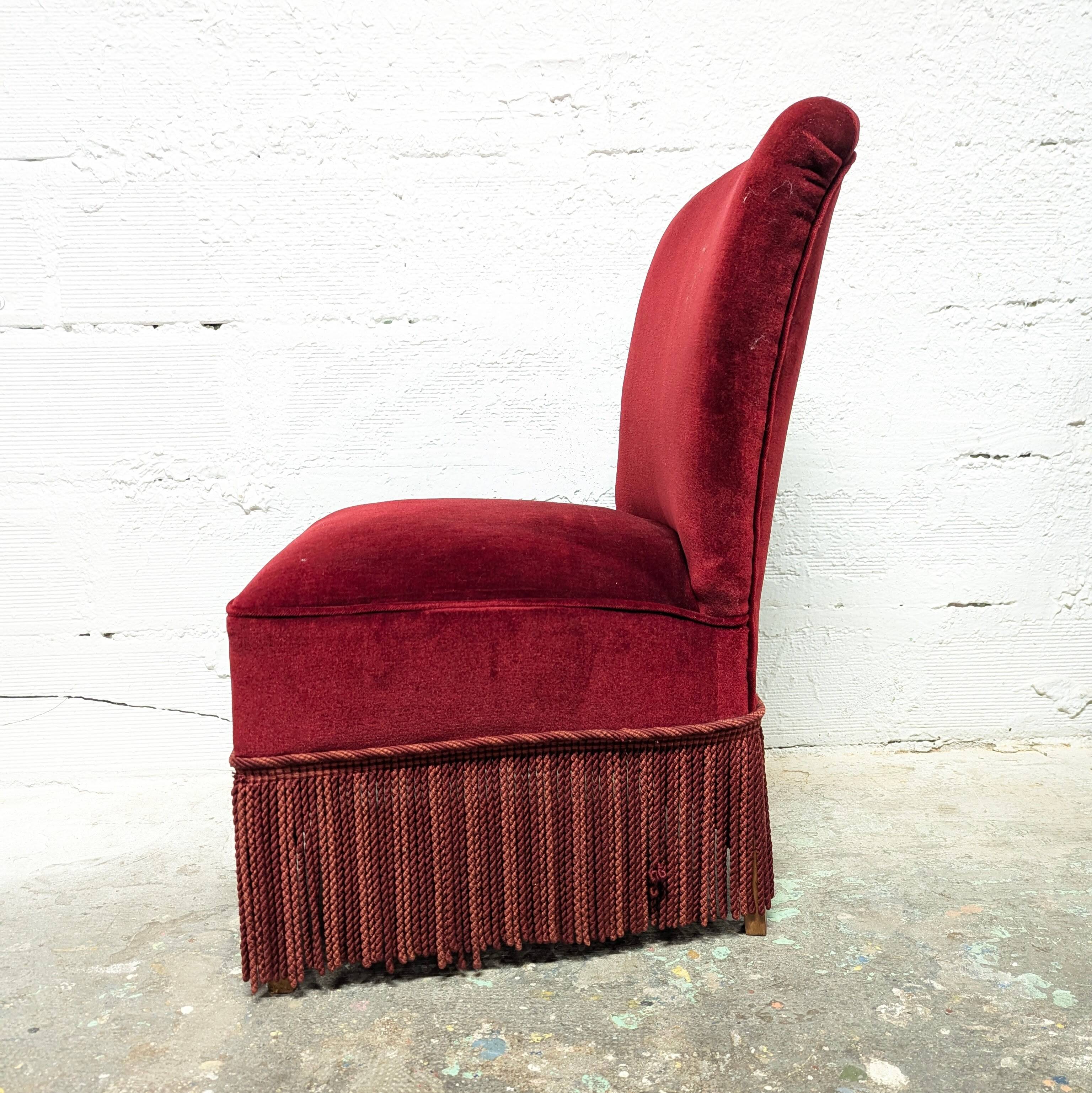 Velvet toad armchair