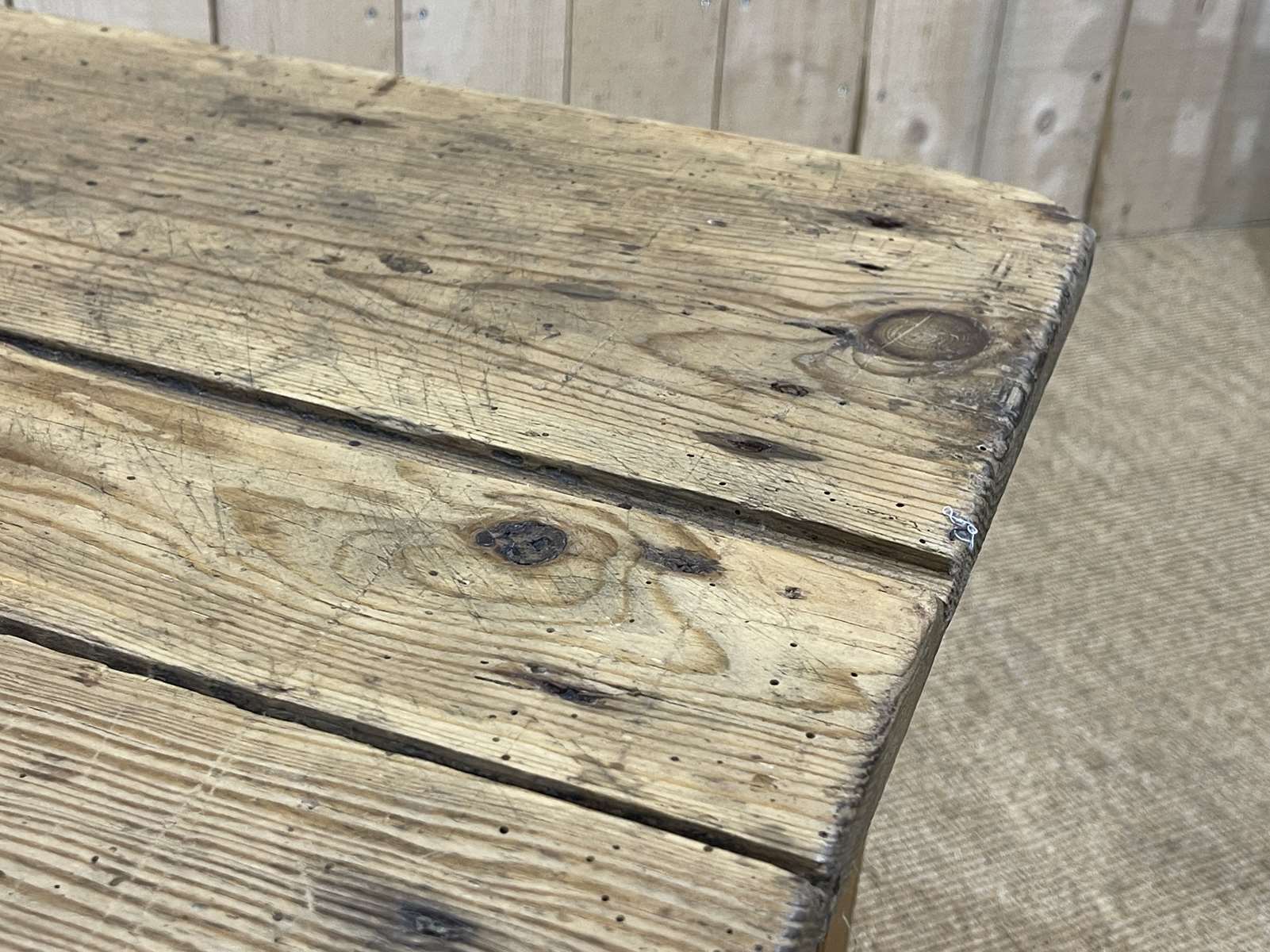 Coffee table in fir early XXth