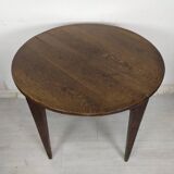 Round farm table