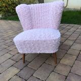 Vintage cocktail chair in pale pink faux fur, solid beech legs - 1950s