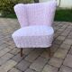 Chaise cocktail vintage en fausse fourrure rose pâle, pieds hêtre massif - 1950s