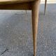 Table à manger scandinave ronde extensible décapée en teck brut 1950