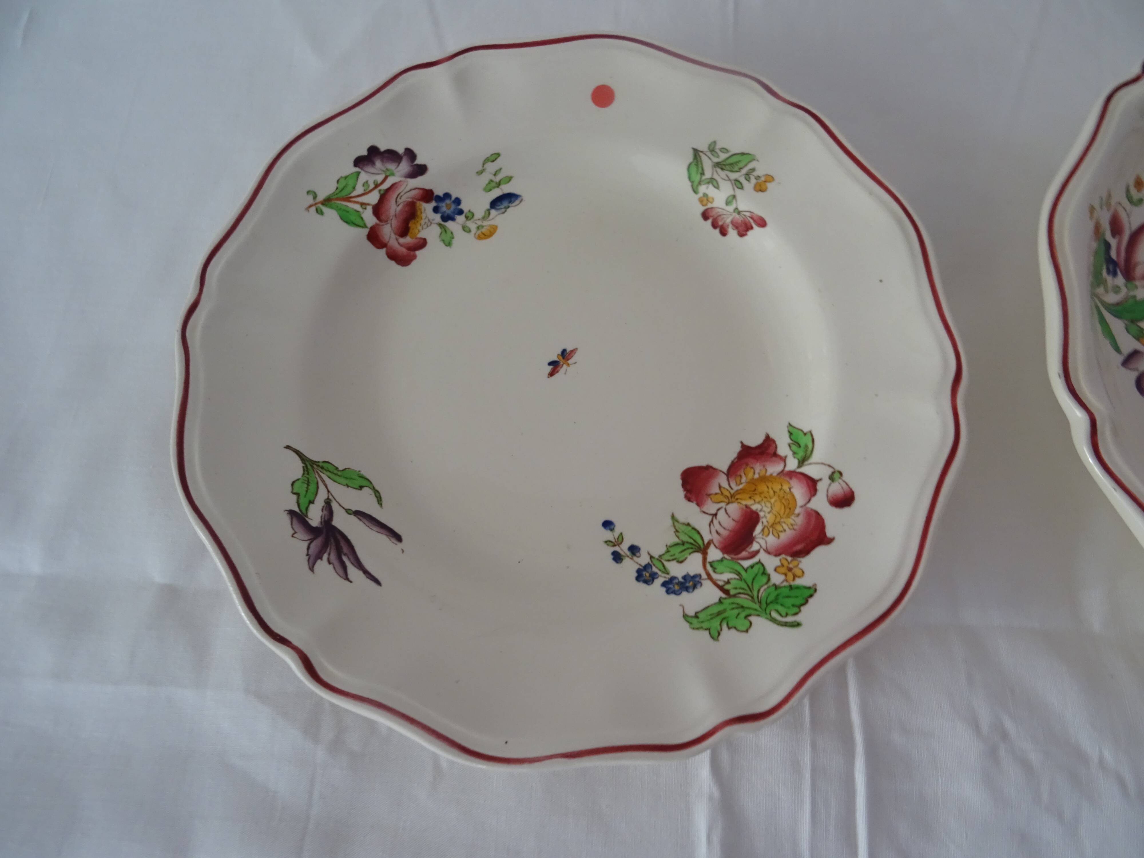 2 plats assiettes de présentation Sarreguemines 526112 faience fleurs STRASBOURG