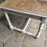 Farm table
