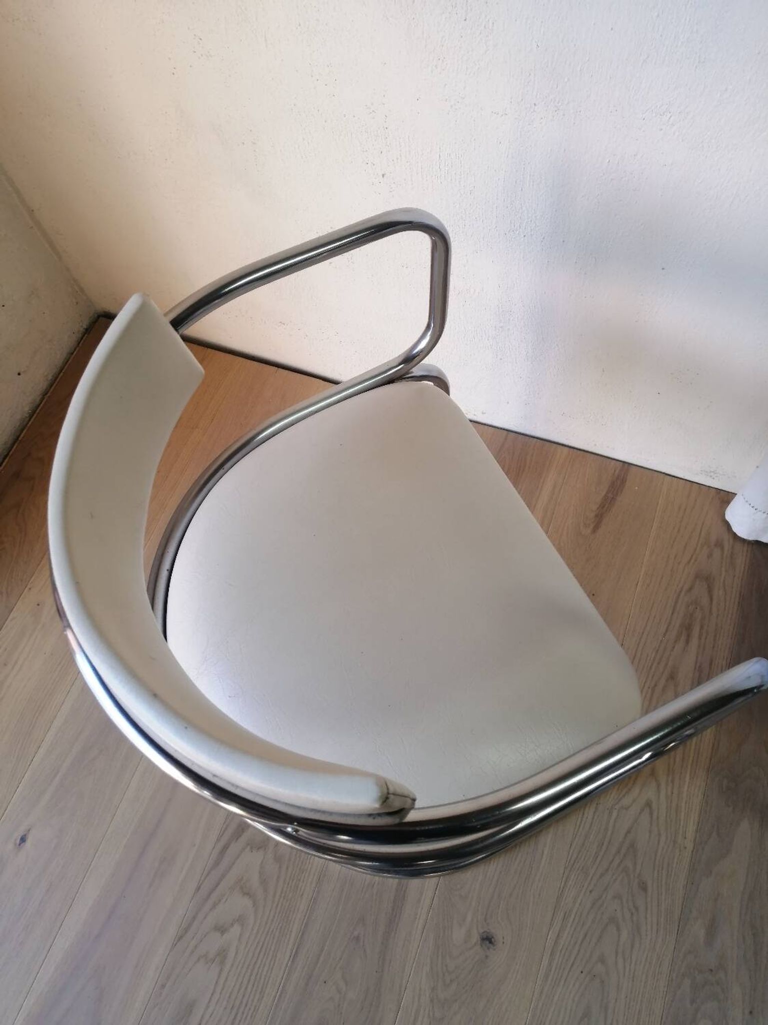 Pair of vintage canteliver armchairs from Zug, Victoria, Switzerland.