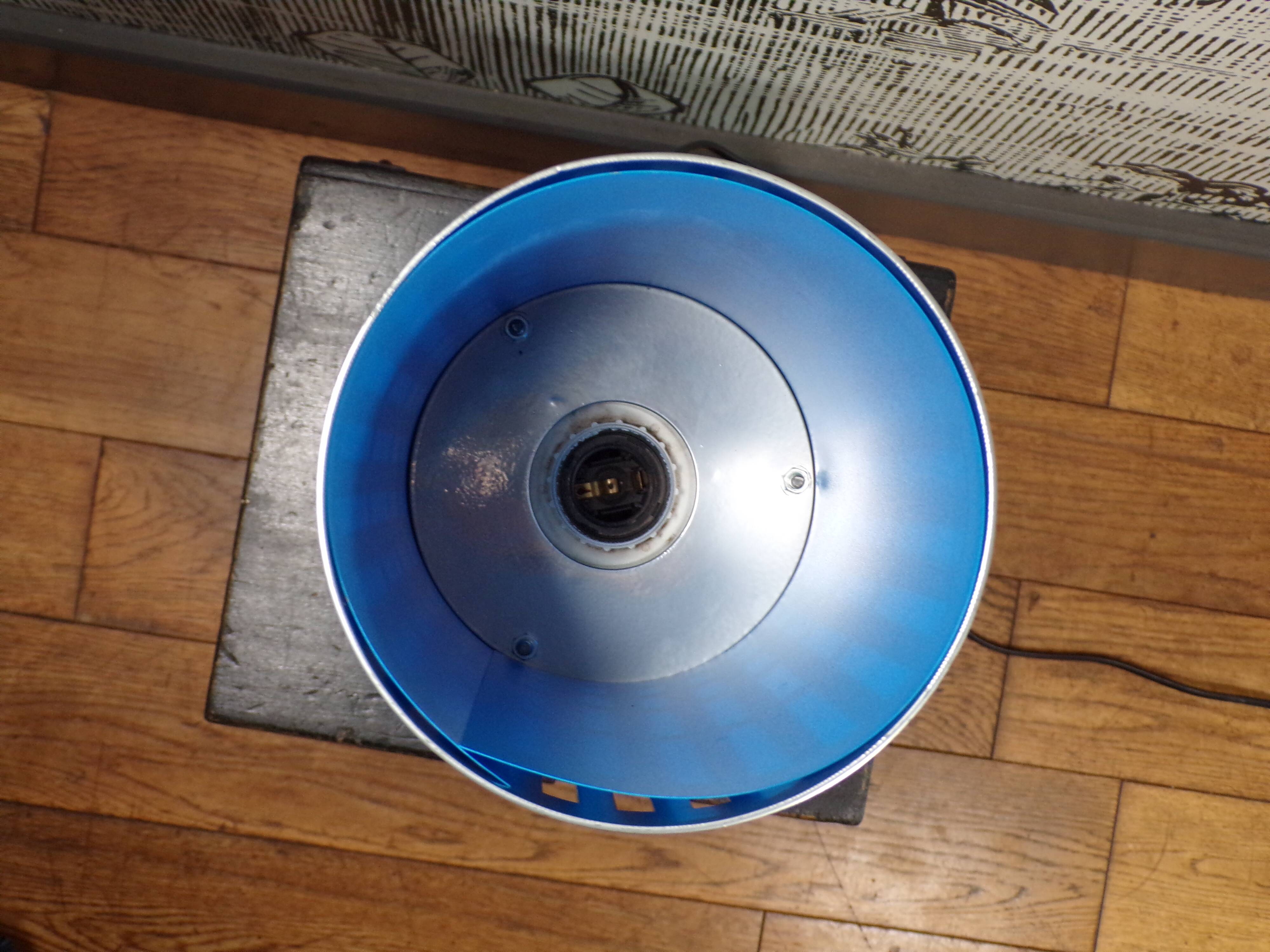 1980 metal building lamp