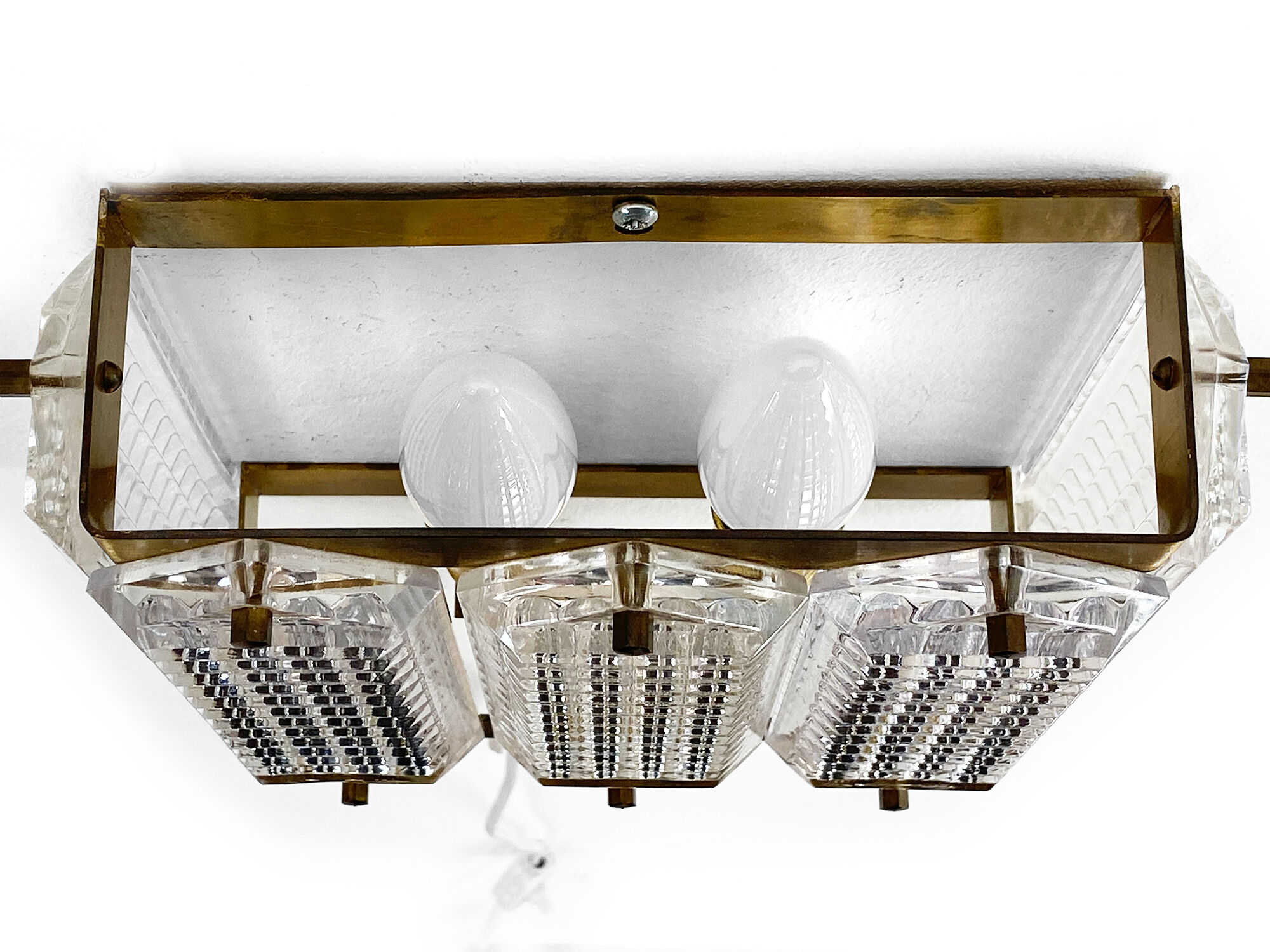 Brass and glass wall light/sconce by Wiktor Berndt for Flygsfors. Sweden 1960s