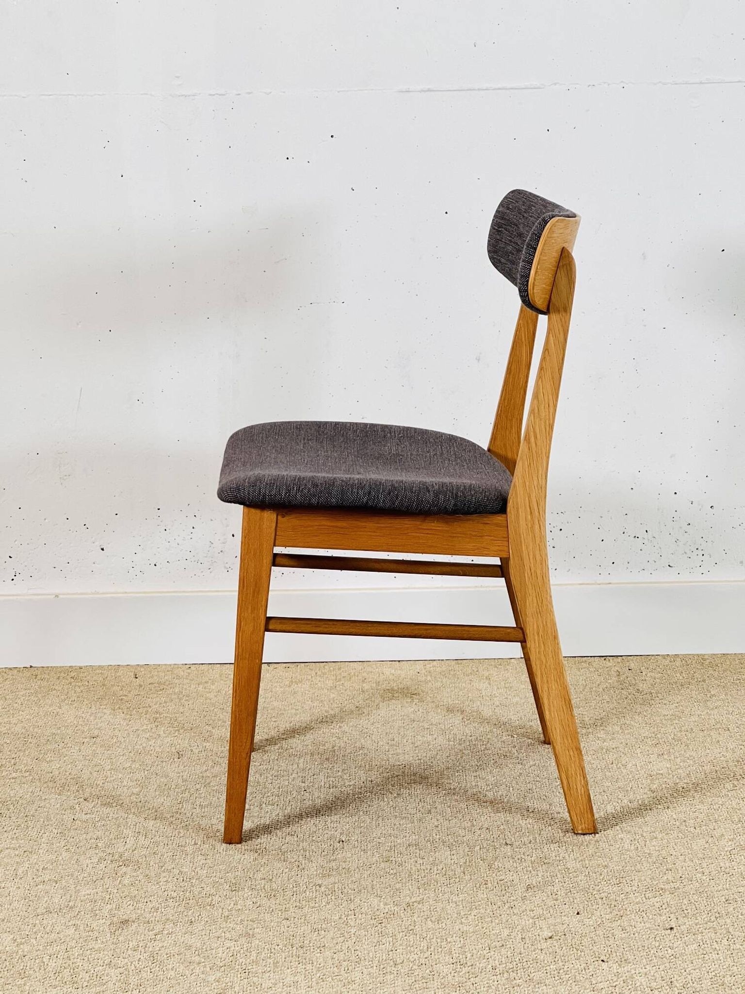 Ensemble de quatre chaises Farstrup danoises en chêne