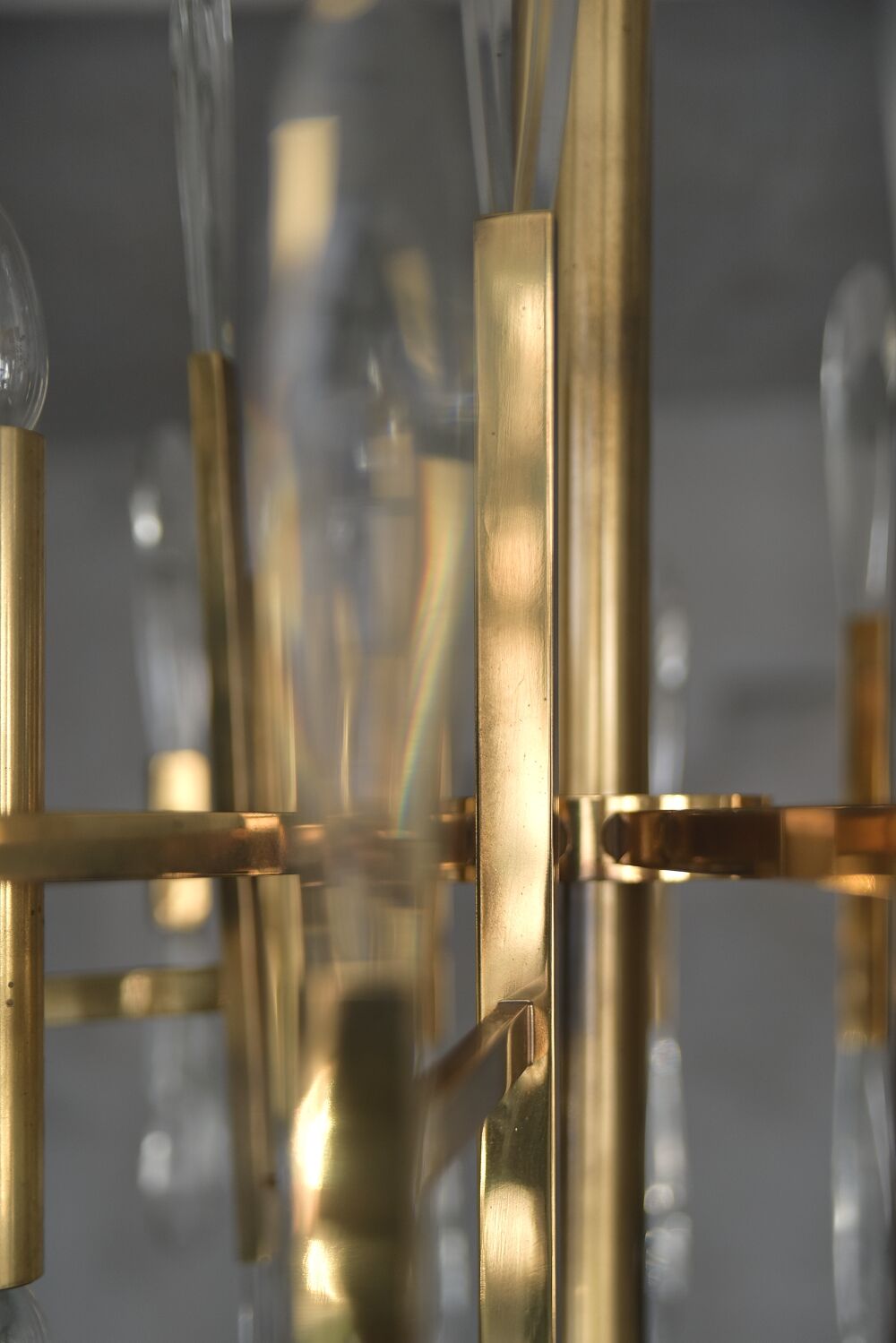 Italian brass chandelier with glass icicles from Sciolari, 1970