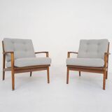 Solid oak antique dining chairs, with hand carved back rests. The chairs have no screws only wooden