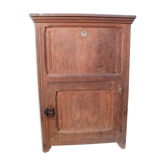 Furnished cooler of profession trade brewery in late XIX century oak bar