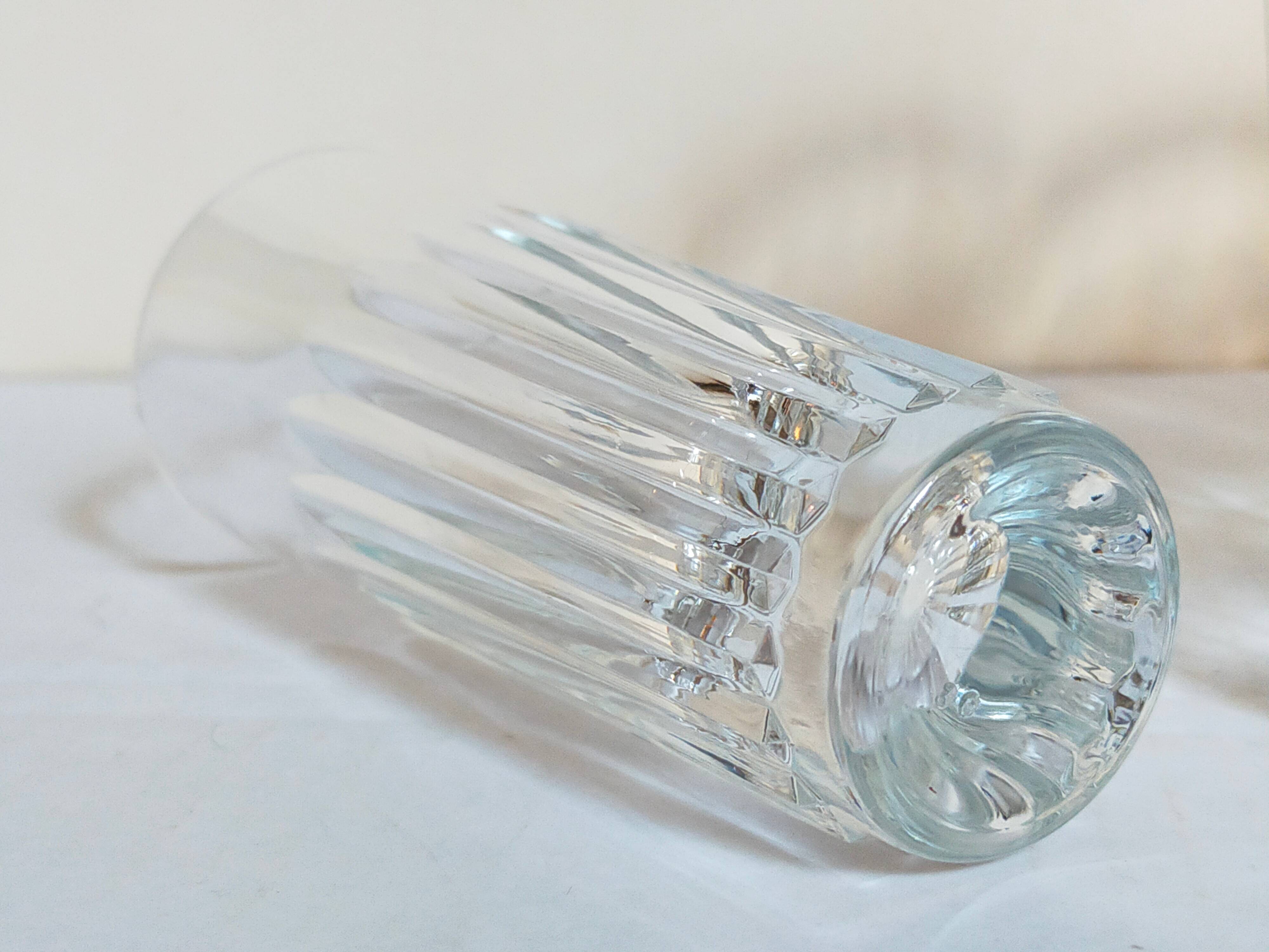 Six verres à anisette de bistrot vintages