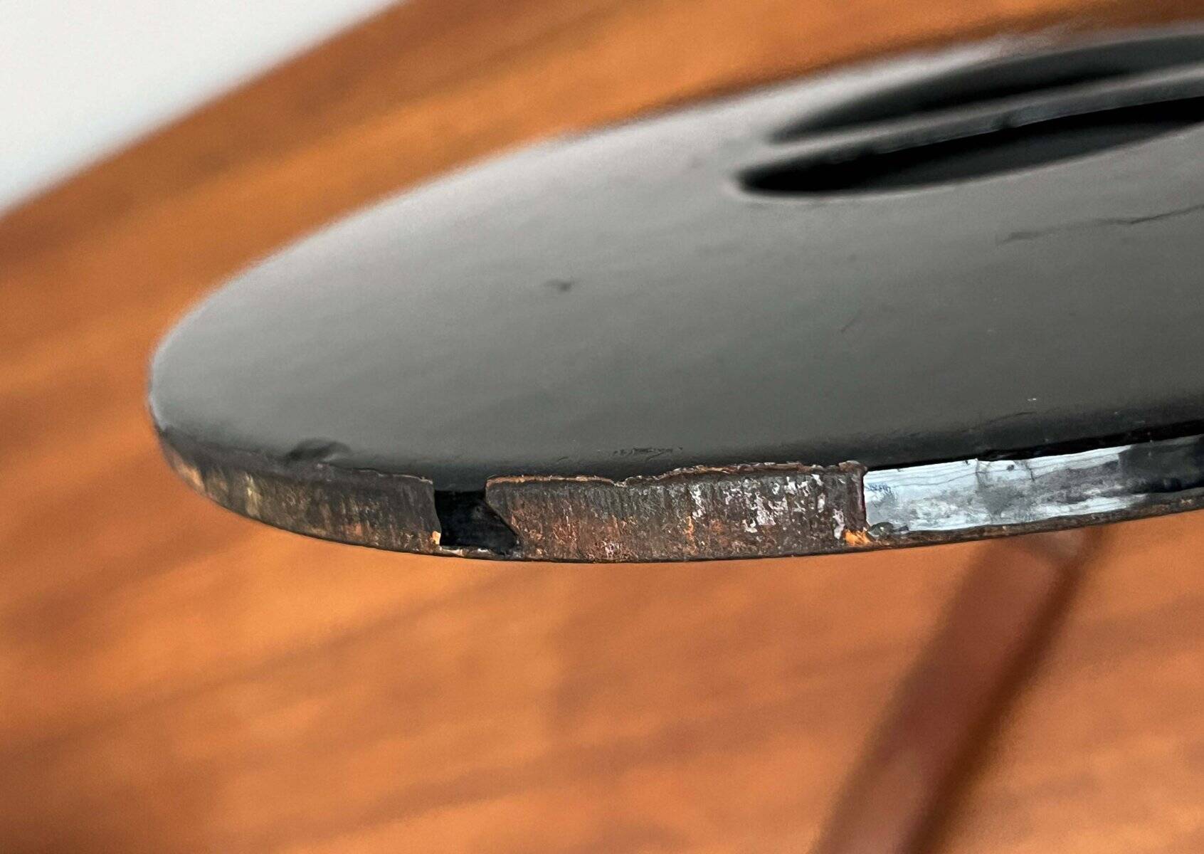 Black enamelled cast iron pot with a teak handle in mid-century style by Timo Sarpaneva for Rosenlew of Finland, 1960s.