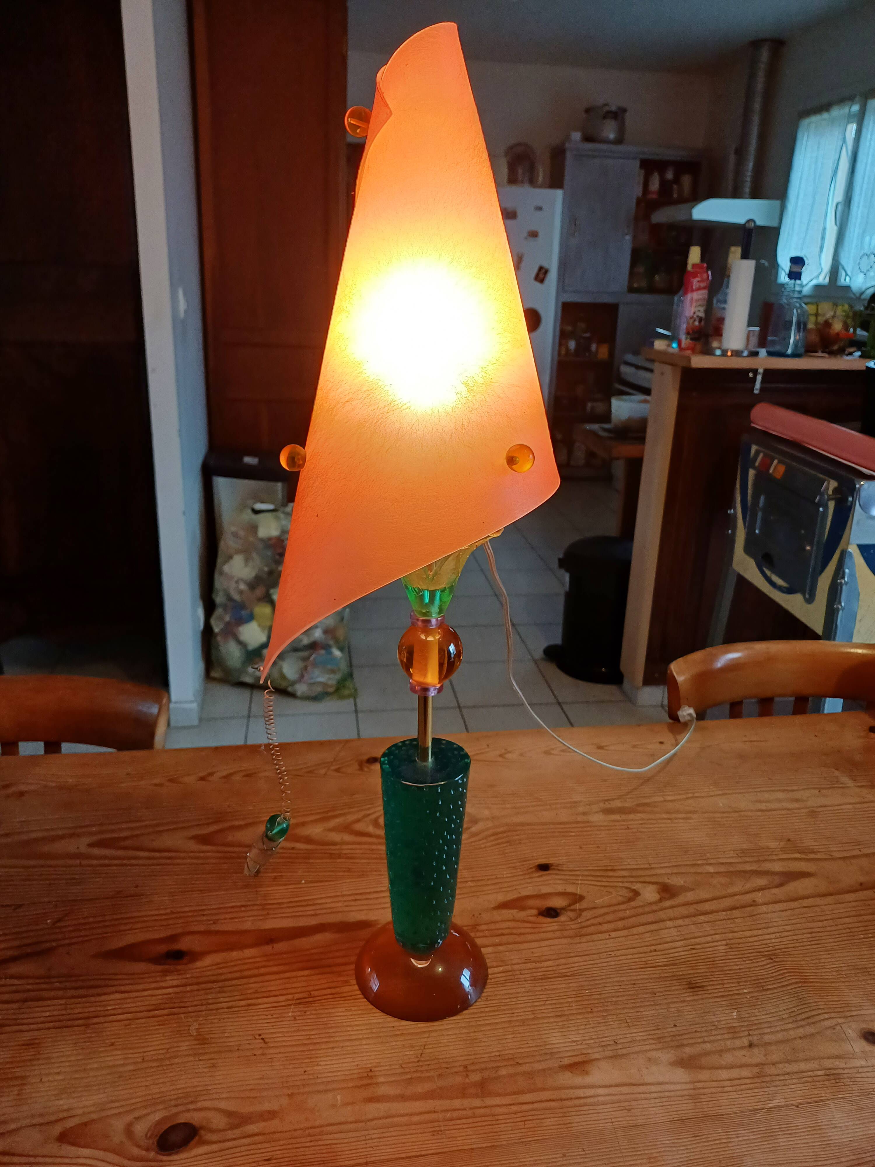 Lampe vintage plastique