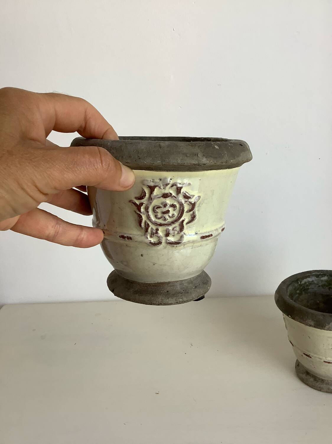 Set of 2 enameled stoneware pot covers