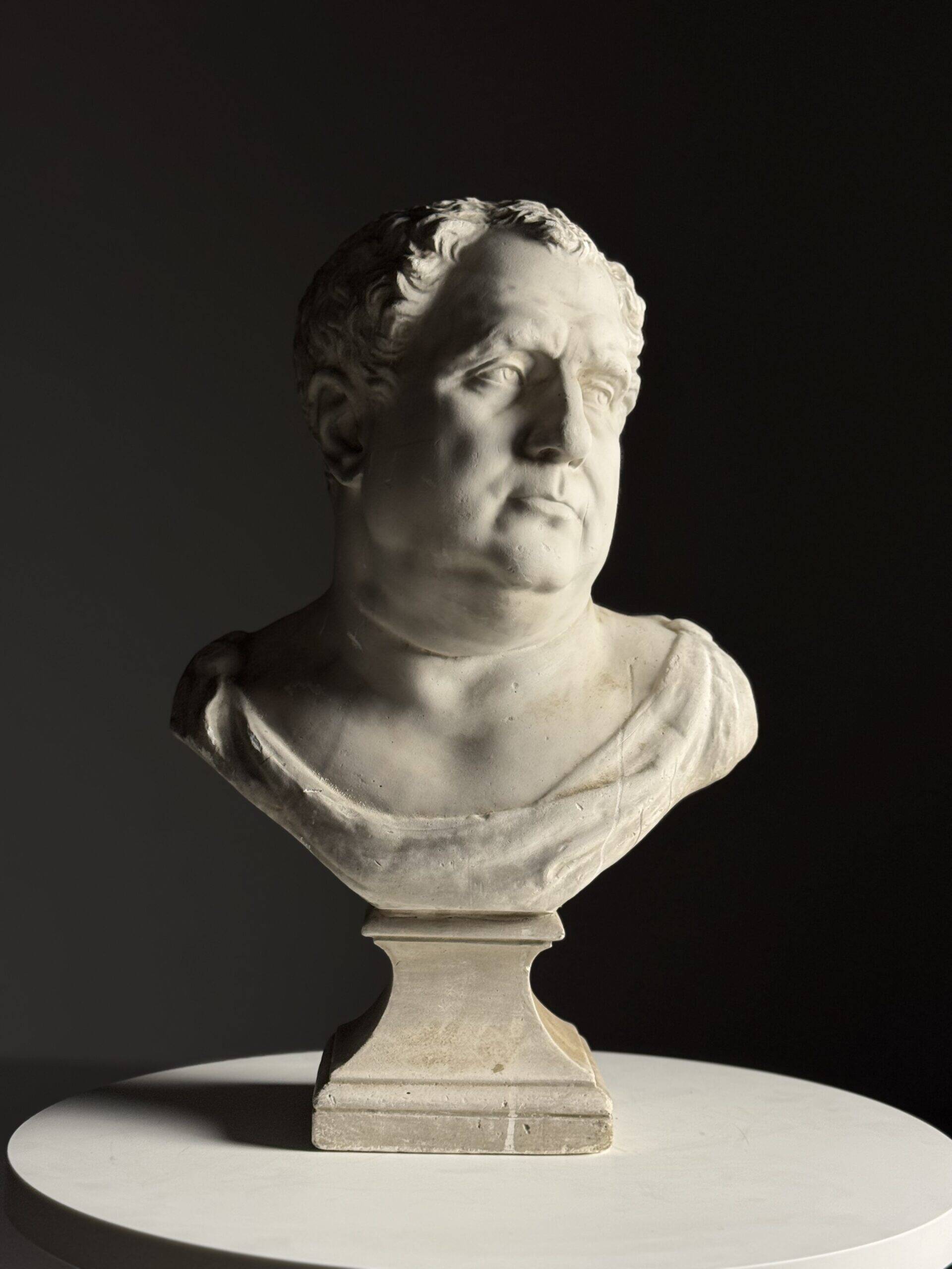 Buste de Vitellius en plâtre romain, 20e siècle.