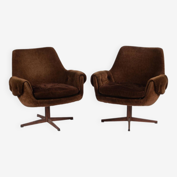 Pair of Scandinavian swivel armchairs