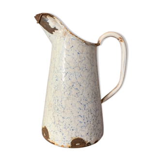 Enamelled pitcher