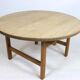 Table basse de chêne conçue par Hans J. Wegner et fabriquée par PP. Meubles dans les années 1960.