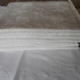 Set of 7 white damask towels