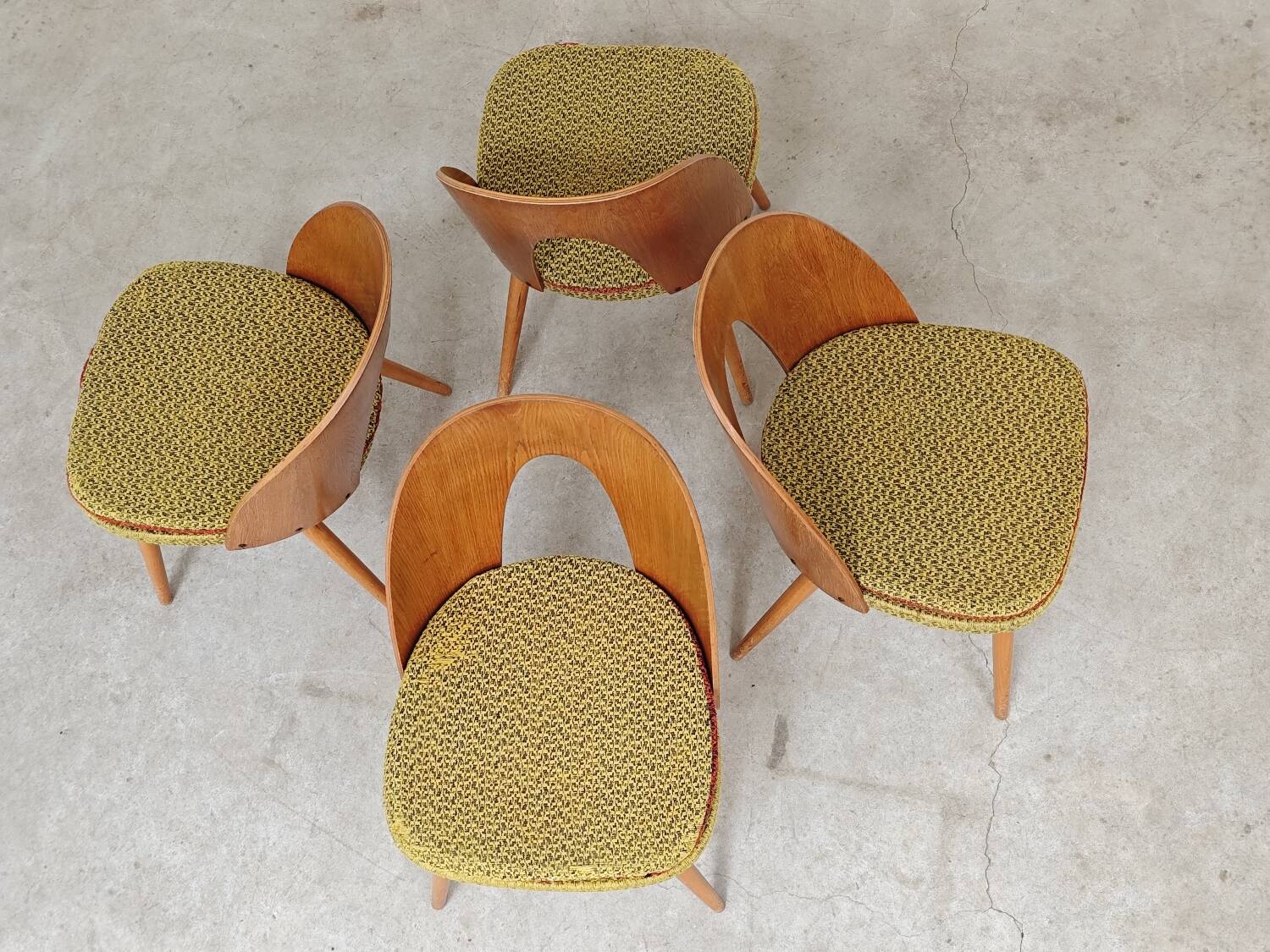 Set of 4 yellow Antonin Suman chairs for Tatra Nabytok 1960