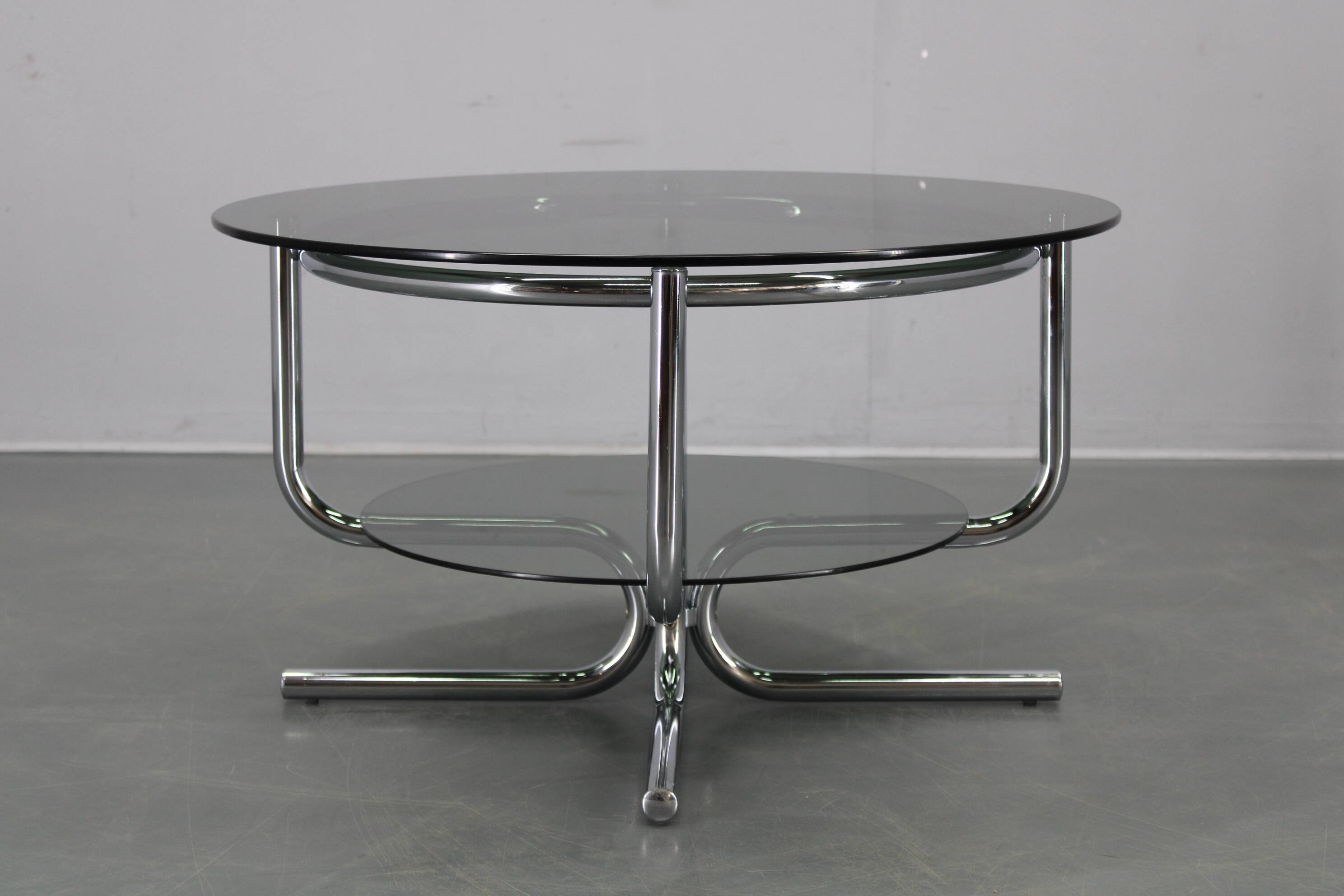 1970s Italian chrome tubular coffee table with smoked glass, round