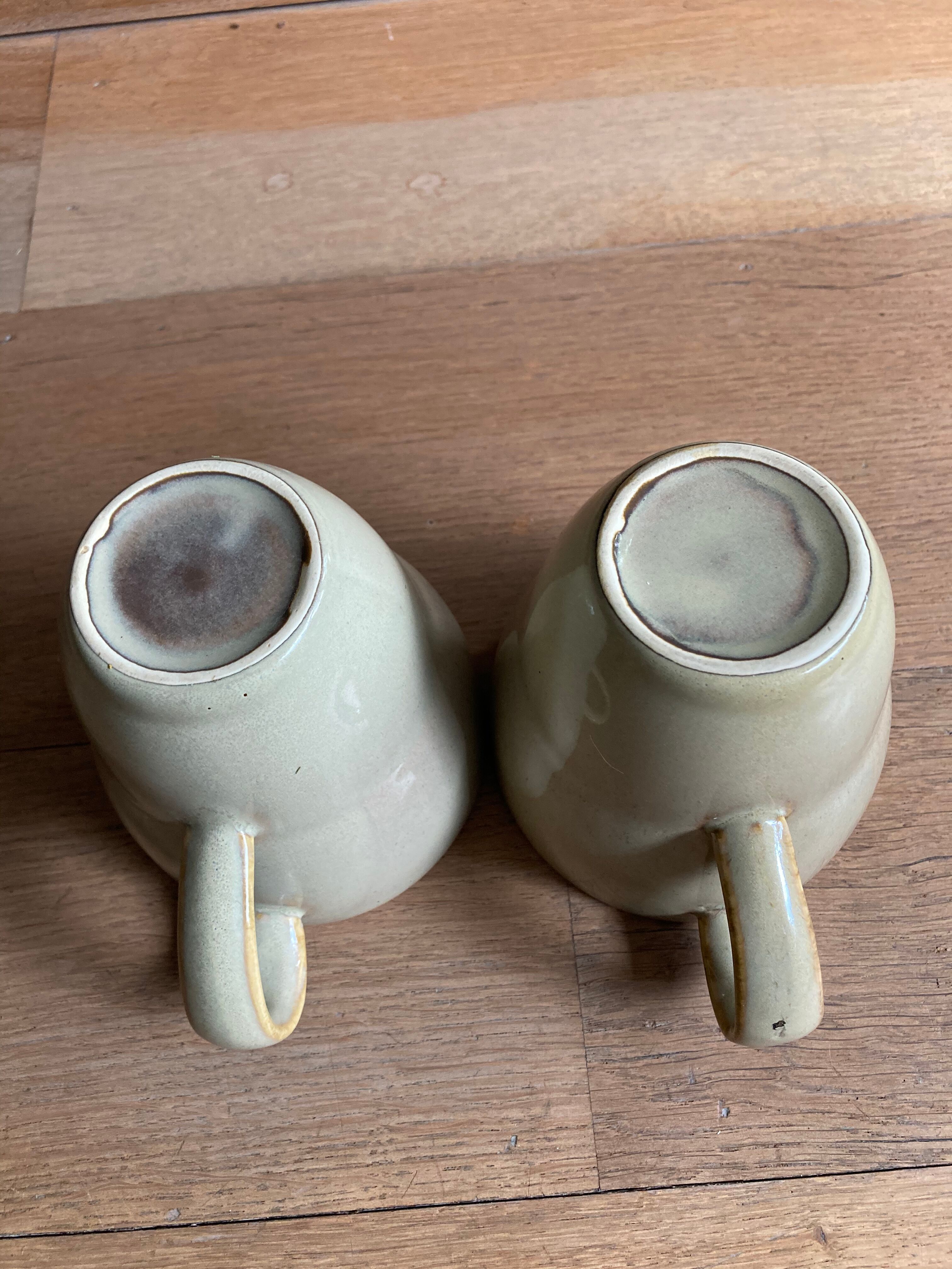 2 sandstone mugs