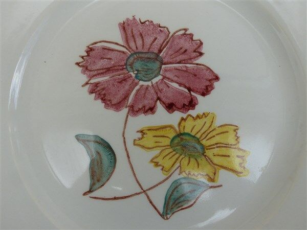 Set of 4 vintage plates in earthenware cream flowers 1950 1960